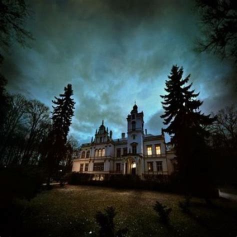 Some Scary Places (19 pics) - Izismile.com