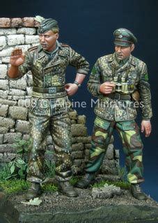 Alpine Miniatures AM35068 WSS Panzer Crew Set 44 45 2 Figures