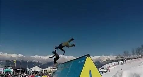 VIDEO: Violent Mid-Air Collision While Snowboarding In The Terrain Park ...