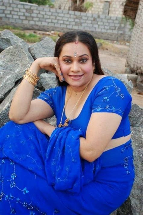 Hot Pictures Of Mallu Serial Actress Mula Moteseah2