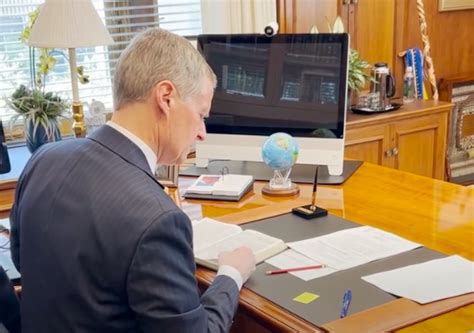 Elder Bednar video shows a typical day for an Apostle – Church News