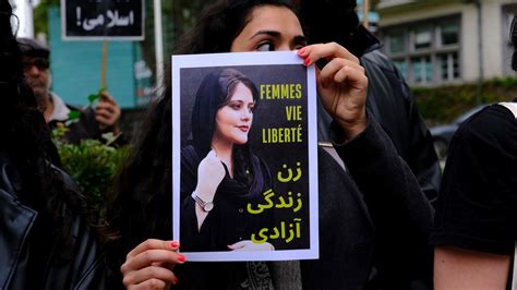 La Rivista Il Mulino Donna Vita E Libert Le Proteste In Iran