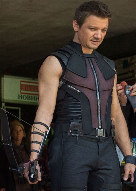 Avengers 2 Age Of Ultron Fashion Items What They Wear StyleFrizz