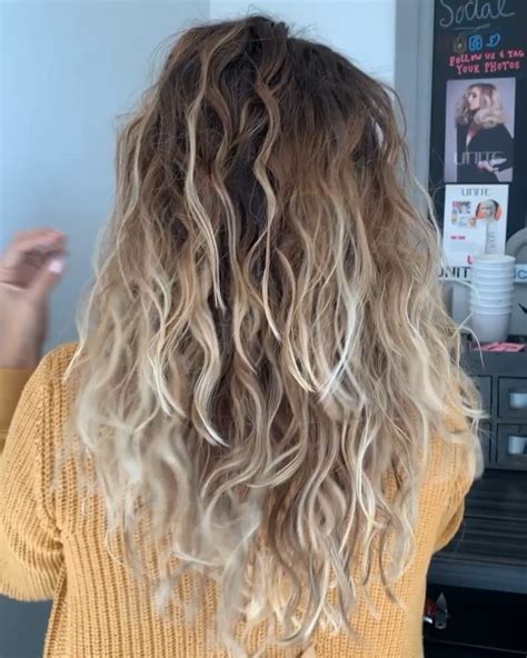 Updated 35 American Wave Perm Hairstyles August 2020