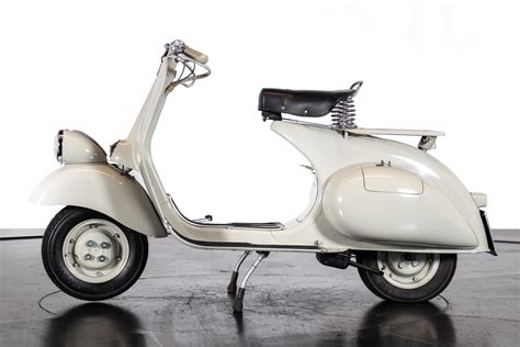 Piaggio Vespa Faro Basso Moto D Epoca Ruote Da Sogno