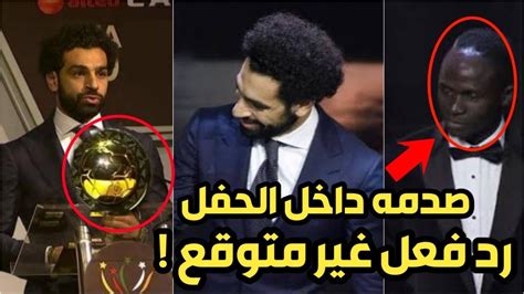 لن تصدق ماذا فعل ساديو ماني أثناء تتويج محمد صلاح بجائزه أفضل لاعب في