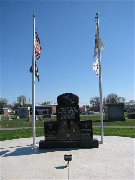 Rosehill Cemetery Veterans Memorial Visitsi