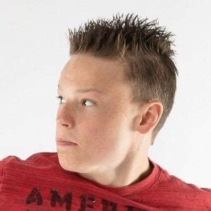 Ashton Myler - Age, Family, Bio | Famous Birthdays