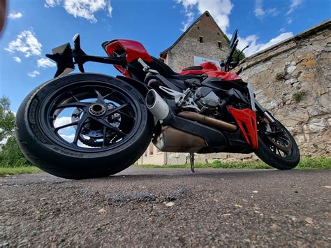 Essai Ducati Streetfighter V2 Lavis De La Rédaction