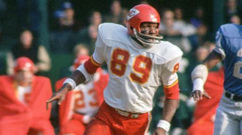 Otis Taylor, Super Bowl champion receiver with Chiefs, dies at age of 80