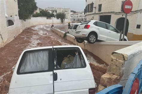 Vid Os Espagne L Le De Minorque Frapp E Par Une Impressionnante