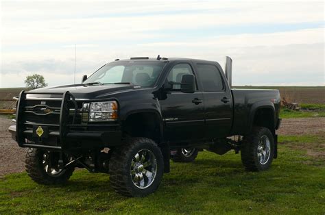 Lifted Chevy Silverado Wallpaper