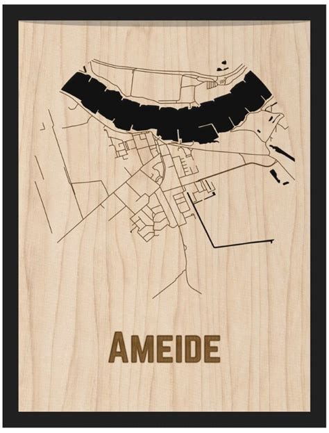 Unieke Plattegrond Van Ameide In Hout Gegraveerd En Gesneden Ameide Is