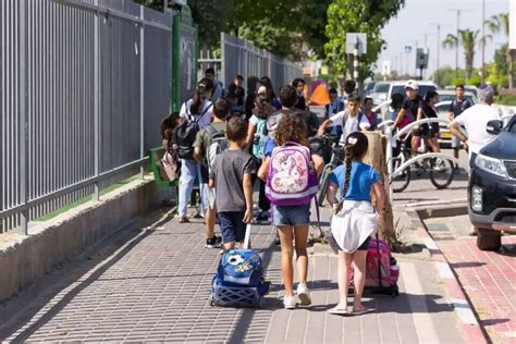 2.5 million Israeli children begin school as planned after teachers ...