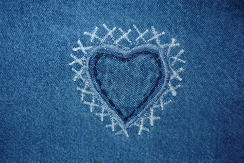 Blue Heart Meaning: 10 Possible Meanings