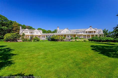 Stewart Rahr Selling Draculas Castle In The Hamptons For 59m