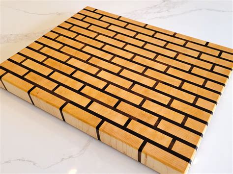 Brick Pattern End Grain Cutting Board | Build Plans | DIY Montreal