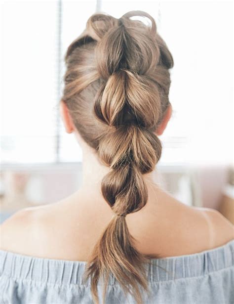 16 Easy Hairstyles For Hot Summer Days The Everygirl