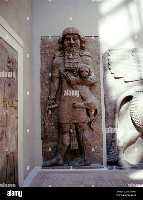 Gilgamesh And Lion Hi Res Stock Photography And Images Alamy