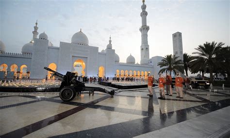 Dubai: Fixed and mobile cannon firing locations announced for Iftar ...