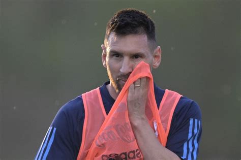 Atenci N Per Lionel Messi Es Duda En Argentina Para Enfrentar A