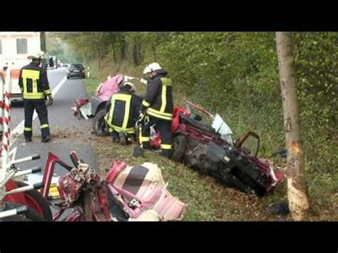 Zwei Tote Bei Schwerem Unfall Mpg YouTube