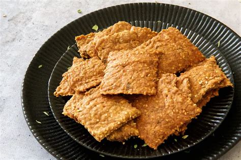 Crackers à La Farine De Sarrasin Et Au Sésame Line Lisbonne Et Cie