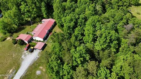 4.59 Acres of Residential Land with Home for Sale in Helenwood, Tennessee - LandSearch