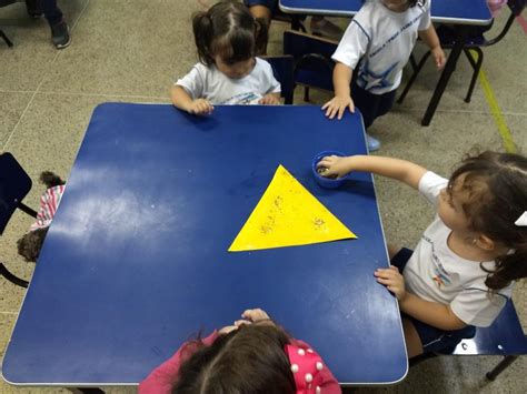 Minimaternal - Educação Infantil: Descobrindo a forma geométrica ...