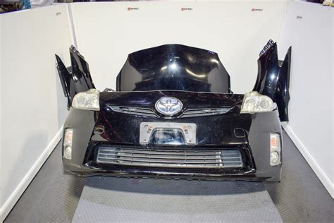 Toyota Prius Nose Cut Headlights Bumper Fenders