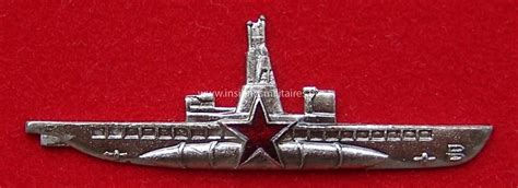 Tous Les Insignes Pour Ce Pays Insignes Militaires Collection