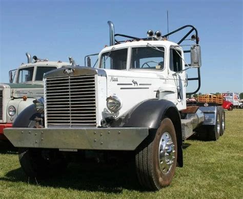 A Collection Of Old School Mack Truck Pictures You Shouldnt Miss