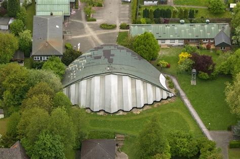 Luftaufnahme Essen Überrhur Gebäude der katholischen Gemeinde St