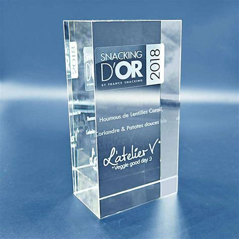 Trophée verre gravure 3d laser https tslaser gravure 3d