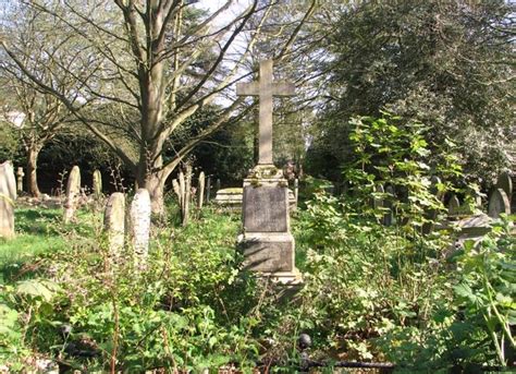 Monument In Section D © Evelyn Simak Geograph Britain And Ireland