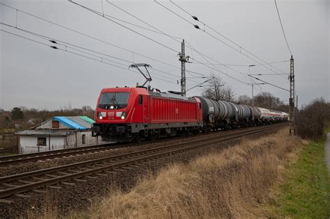 Db Cargo Am Mit Kesselzug In Stralsund Bahnbilder De