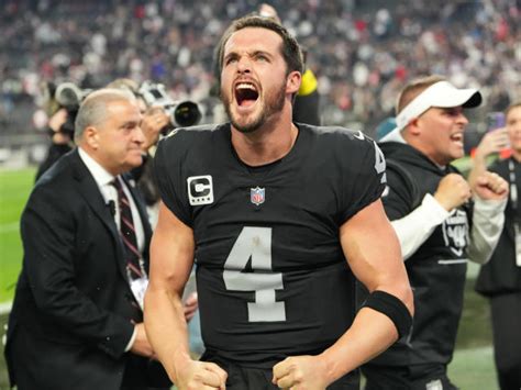 Saints Qb Derek Carr Agree To Four Year Deal Reportedly Worth Million