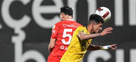 İlk yarı sonucu Pendikspor 0 İstanbulspor 0 Önce Vatan Gazetesi