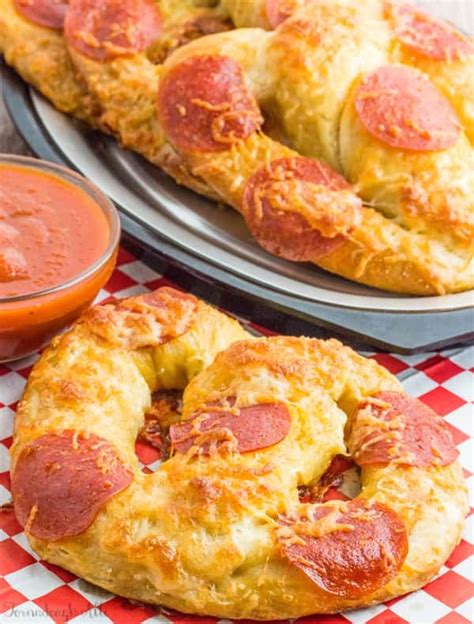 Pepperoni Pizza Pretzels {A Fun Tasty Twist on Pizza}