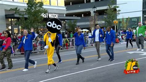 Abc11 Eyewitness News Team 2023 Raleigh Christmas Parade Abc11 Raleigh Durham