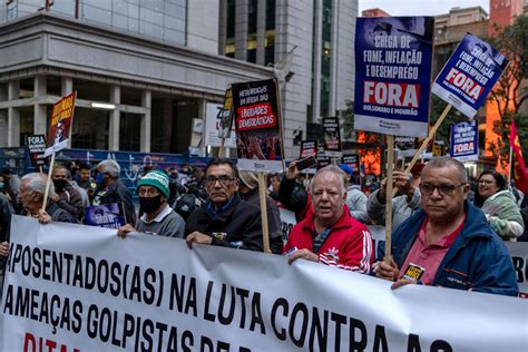 Em Todo Pa S Milhares Protestam Contra Golpismo De Bolsonaro Voz Do