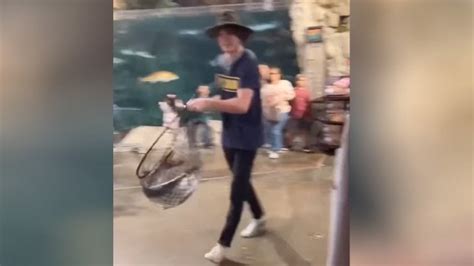 Florida Man Steals Large Fish From Sporting Goods Store Police Say R