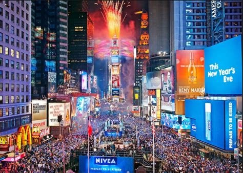 People Paying Big Bucks to View NYE Countdown from Applebee’s, Times ...