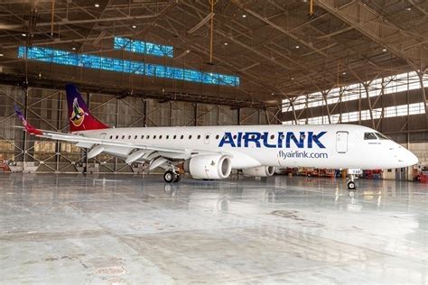 Airlink Breaks Away From South African Airways With New Name And Livery ...