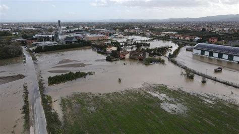 Alluvione In Toscana Campagne Devastate Coldiretti Almeno