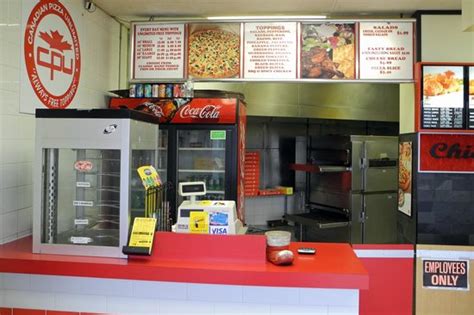 Canadian Pizza Unlimited And Fritou Chicken 17 Ave Calgary