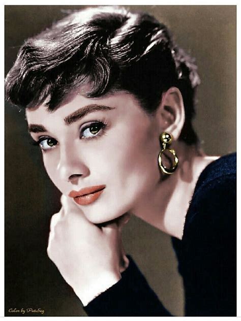 Pin By Pitchy T On The Unique Beauty Of Audrey Hepburn Audrey Hepburn