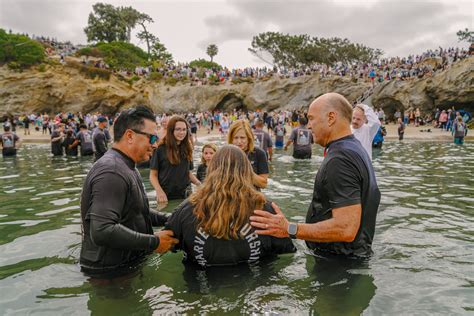 4 500 Celebrate Christ At Beach Huge Pacific Ocean Baptism Inspired By