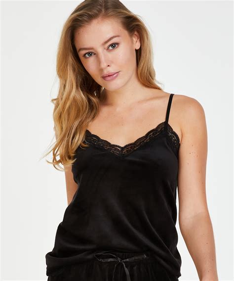 Velvet Lace Cami For £17 Tops Hunkemöller