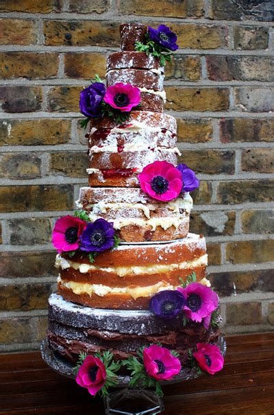 CHIC POR MENOS Naked Cakes nova tendência para bolos de casamentos